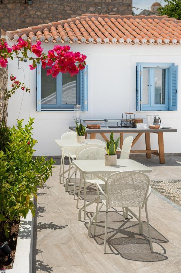Hotel Lumiere Spetses Exterior foto